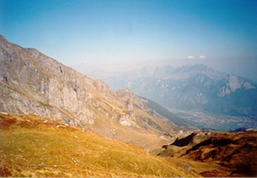 Blick von der Sesselliftstation an der ehem. Pizolhütte auf Wangs und Sargans.